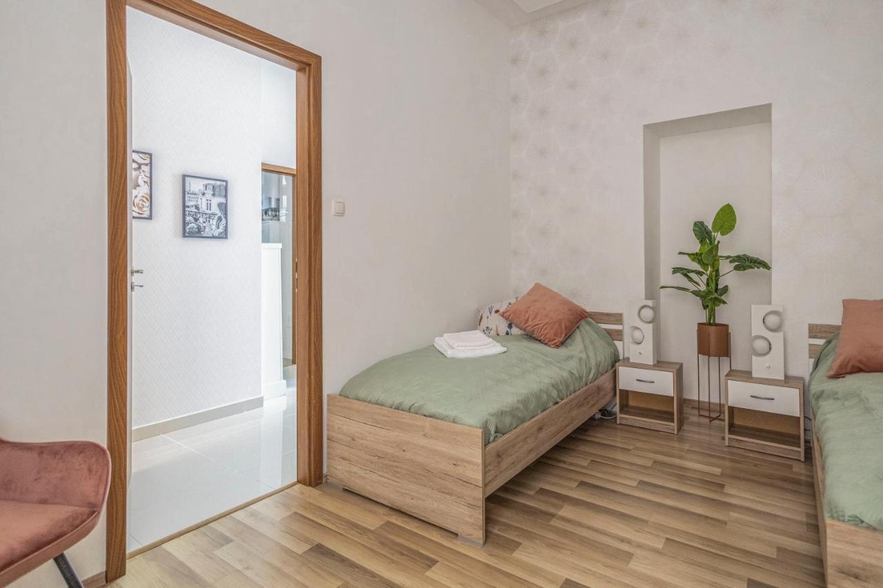 Chameleon Apartment Budapest Eksteriør billede